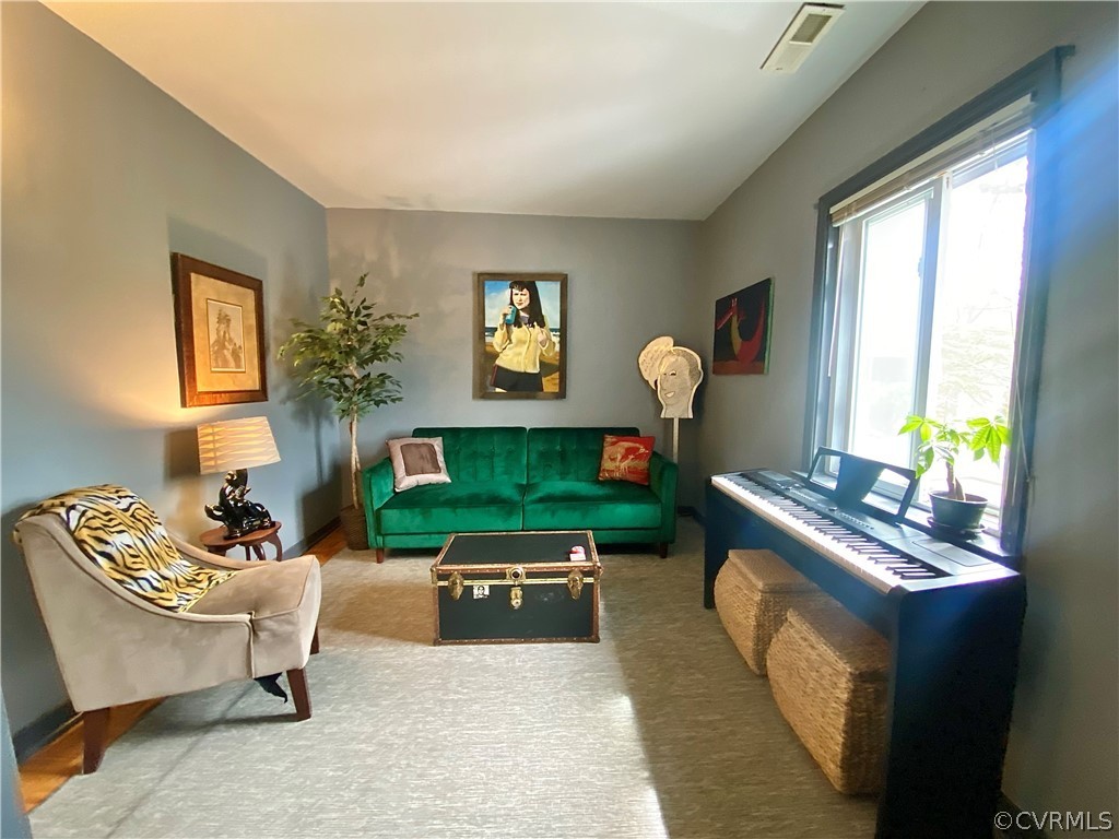 5220 Castlewood Road, Unit F Richmond, VA 23234 - Photo 17 of 26 2nd Bedroom, used as additional living space.