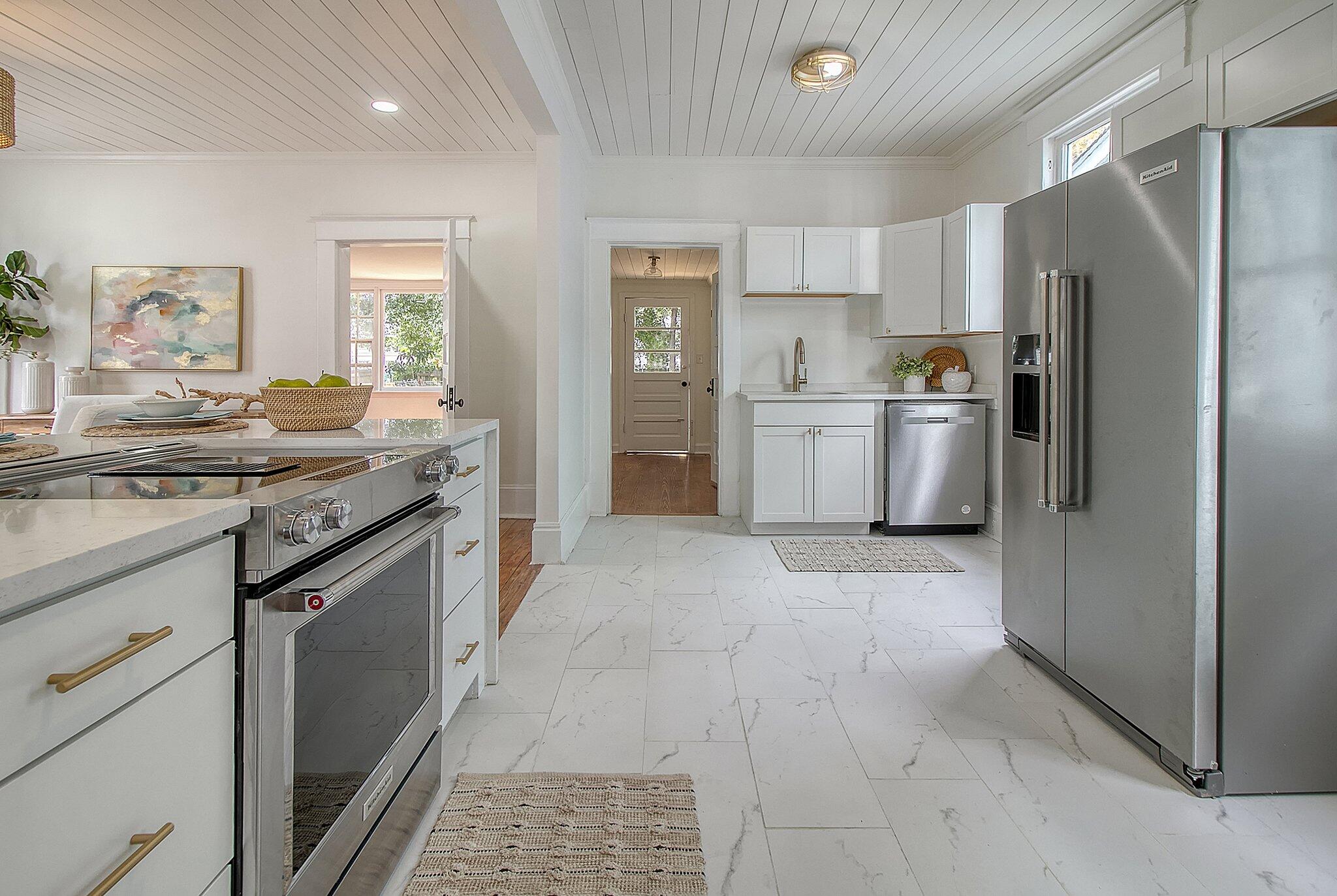 74 Maple Street Charleston, SC 29403 - Photo 17 of 40 26-web-or-mls-CREM_74 Maple St_026