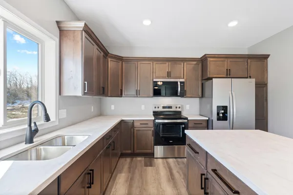 $524,900 | 2125 13th Street Northwest, Faribault, MN 55021