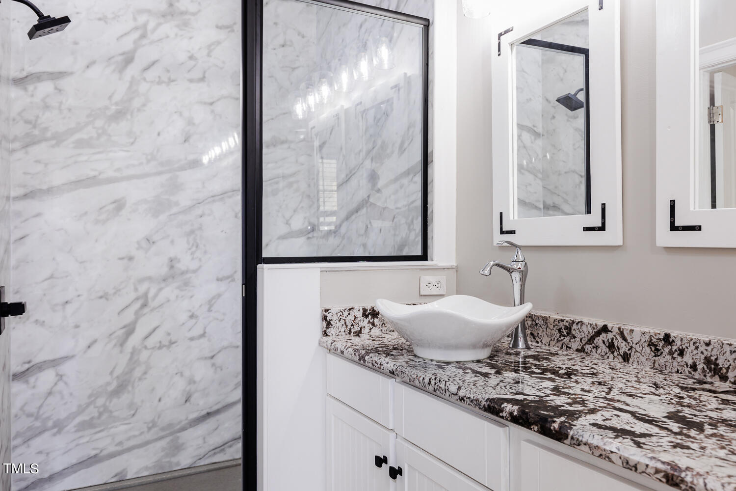 7833 ACC Boulevard Raleigh, NC 27617 - Photo 22 of 38 Interiors-25