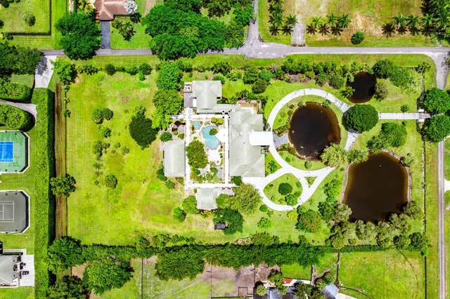 $10,450,000 | 8549 Surrey Lane, Boca Raton, FL 33496