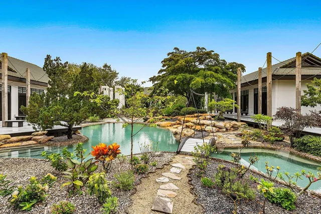 $10,450,000 | 8549 Surrey Lane, Boca Raton, FL 33496