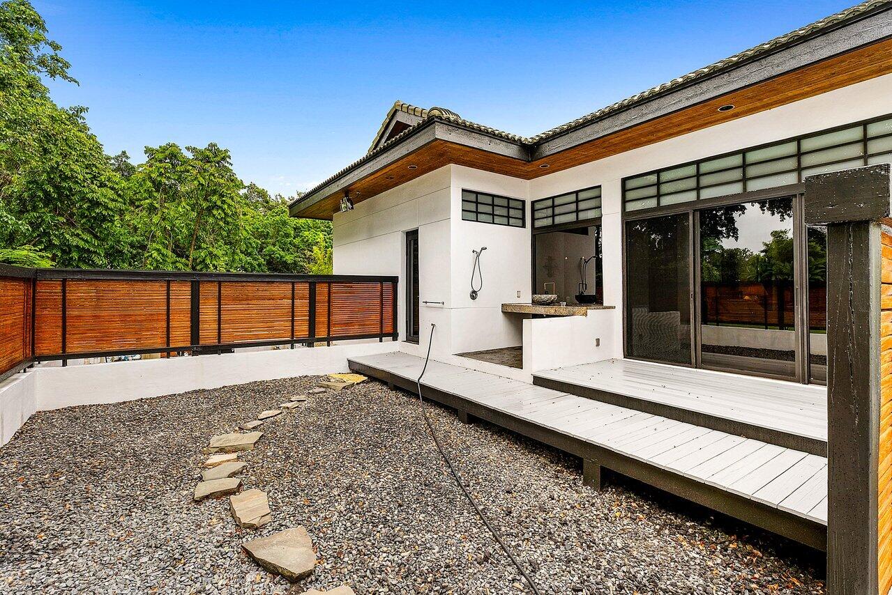 8549 Surrey Lane Boca Raton, FL 33496 - Photo 54 of 106 075-8549SurreyLane-BocaRaton-FL-33496-SM