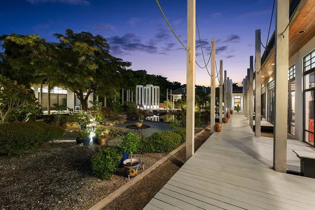 $10,450,000 | 8549 Surrey Lane, Boca Raton, FL 33496