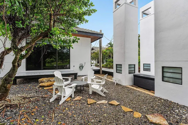 $10,450,000 | 8549 Surrey Lane, Boca Raton, FL 33496