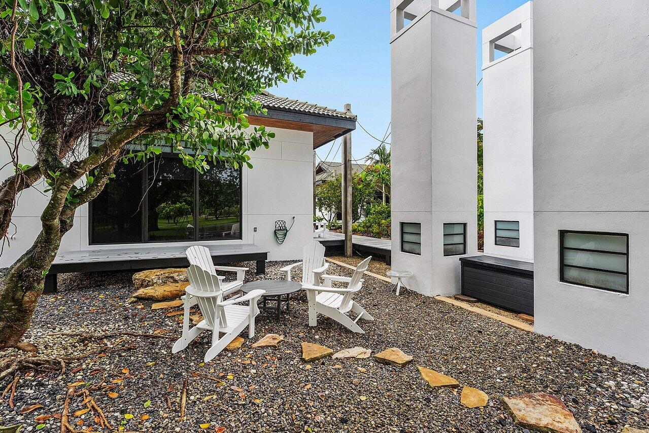 8549 Surrey Lane Boca Raton, FL 33496 - Photo 92 of 106 010-8549SurreyLane-BocaRaton-FL-33496-SM