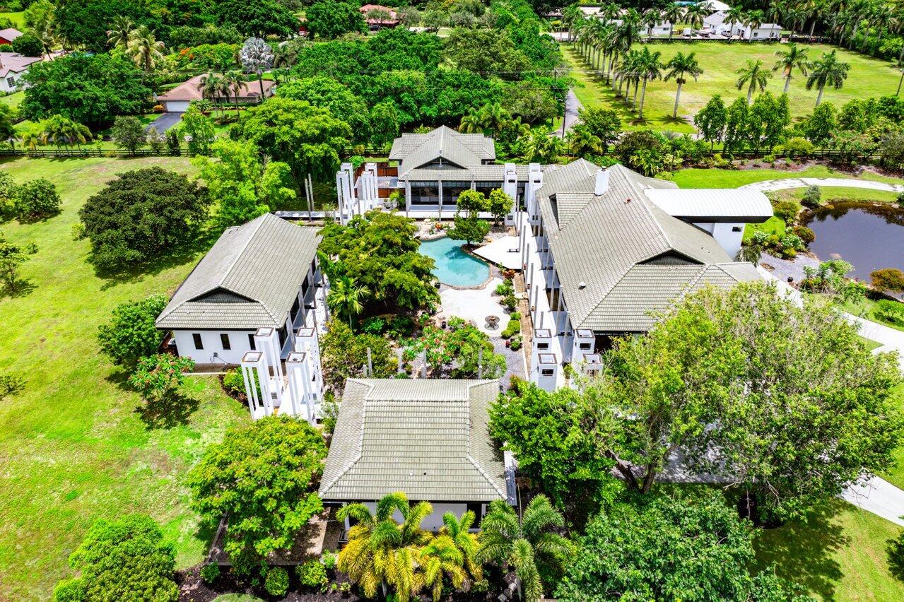 8549 Surrey Lane Boca Raton, FL 33496 - Photo 93 of 106 an aerial view of a house