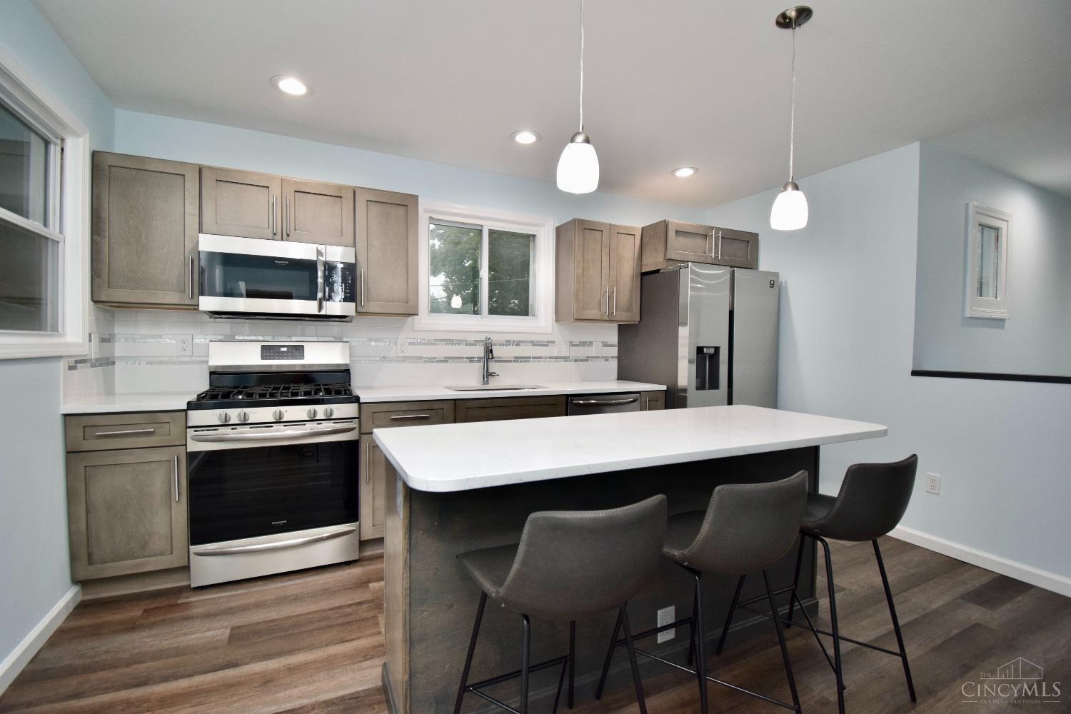 1169 Sutton Road Cincinnati, OH 45230 - Photo 8 of 45