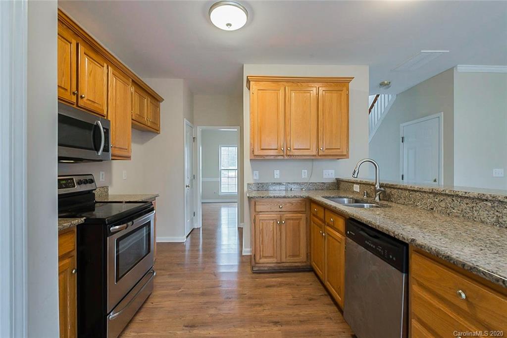 6410 Nevin Road Charlotte, NC 28262 - Photo 3 of 17