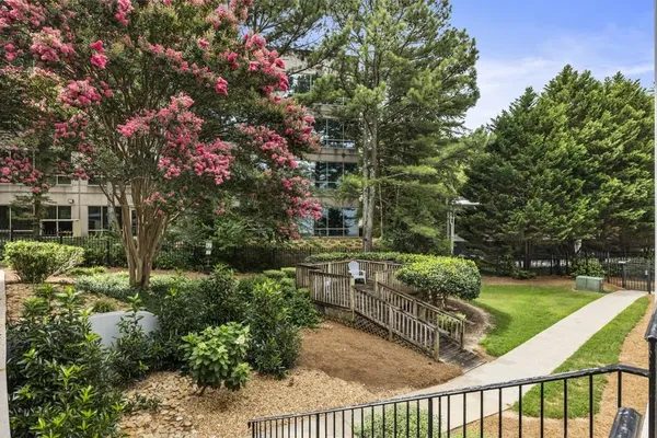 $1,375 | 210 Granville Court, Atlanta, GA 30328