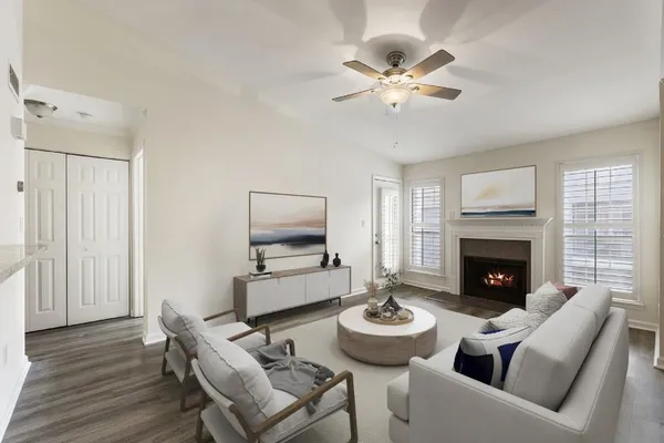 $1,375 | 210 Granville Court, Atlanta, GA 30328