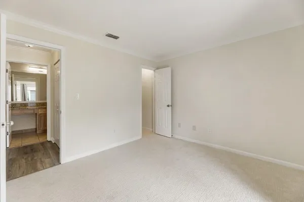 $1,375 | 210 Granville Court, Atlanta, GA 30328