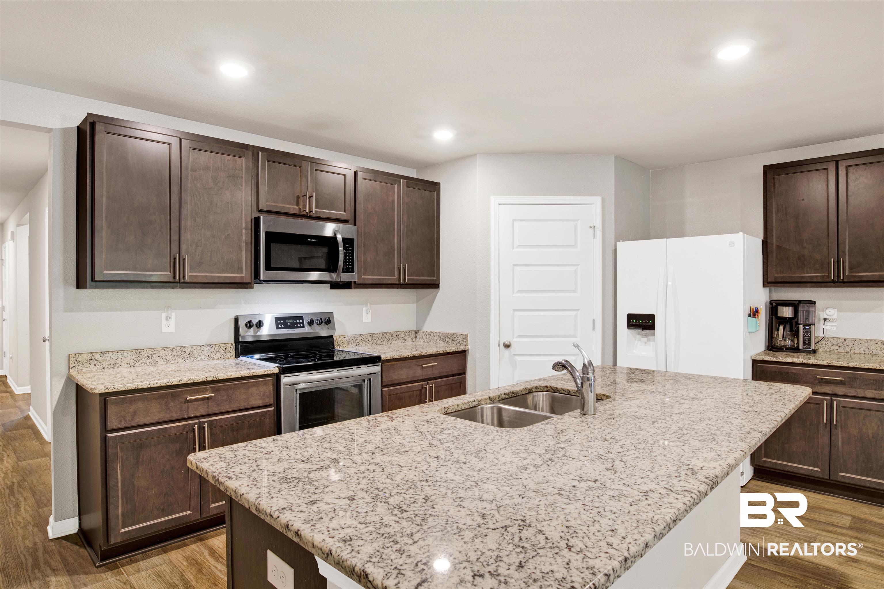 26046 Gilmore Way Daphne, AL 36526 - Photo 9 of 24
