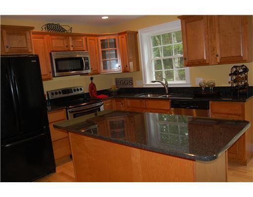 25 Pheasant Ridge Drive Windham, ME 04062 - Photo 2 of 18 Kitchen.