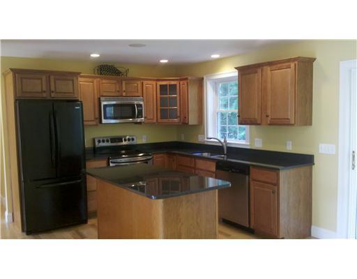 25 Pheasant Ridge Drive Windham, ME 04062 - Photo 3 of 18 Kitchen.