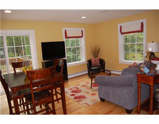 25 Pheasant Ridge Drive Windham, ME 04062 - Photo 6 of 18 Living Room.