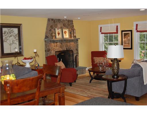 25 Pheasant Ridge Drive Windham, ME 04062 - Photo 7 of 18 Living Room.