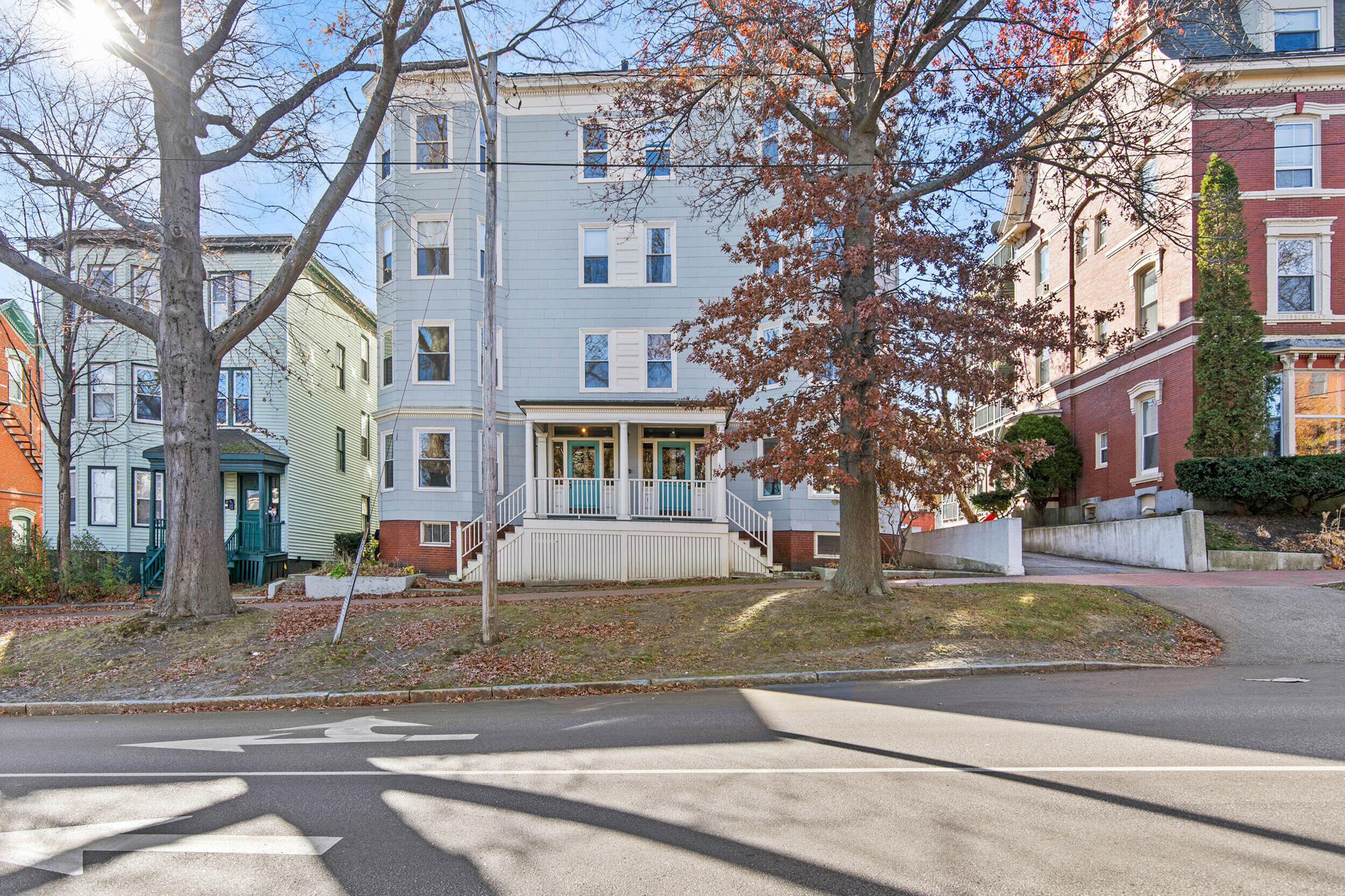 30 State Street, Unit 6 Portland, ME 04101 - Photo 5 of 37 31_30 state street 6 portland031