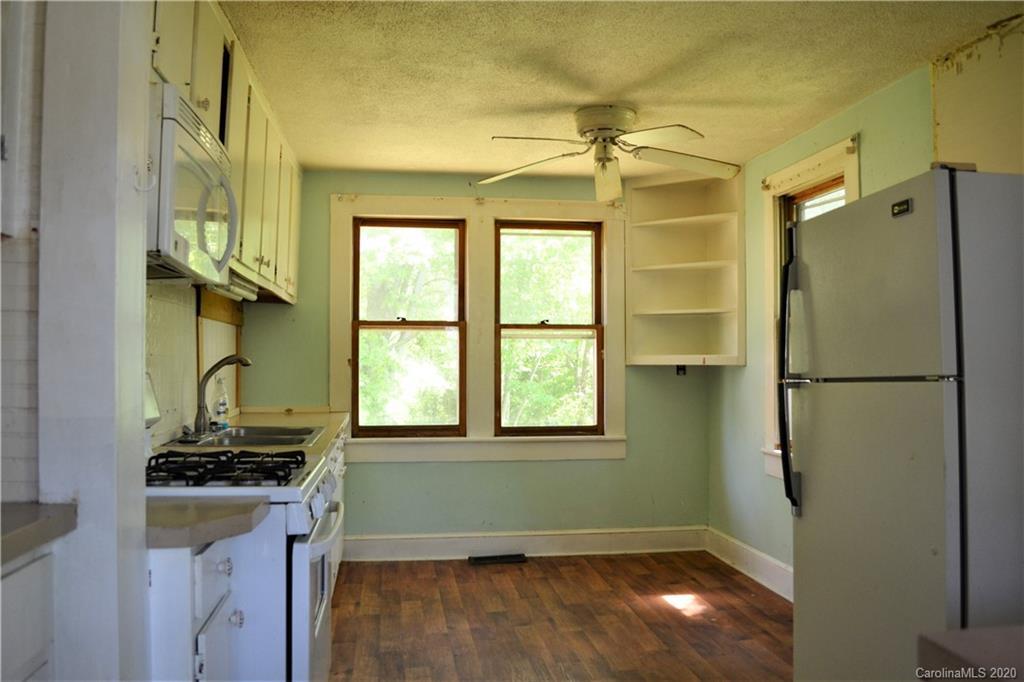111 Rhyne Street Morganton, NC 28655 - Photo 6 of 17 Gallery Image 6