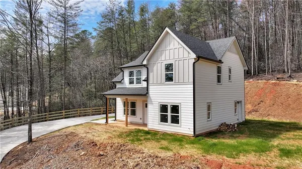 $475,000 | 71 Chestatee Road, Cleveland, GA 30528