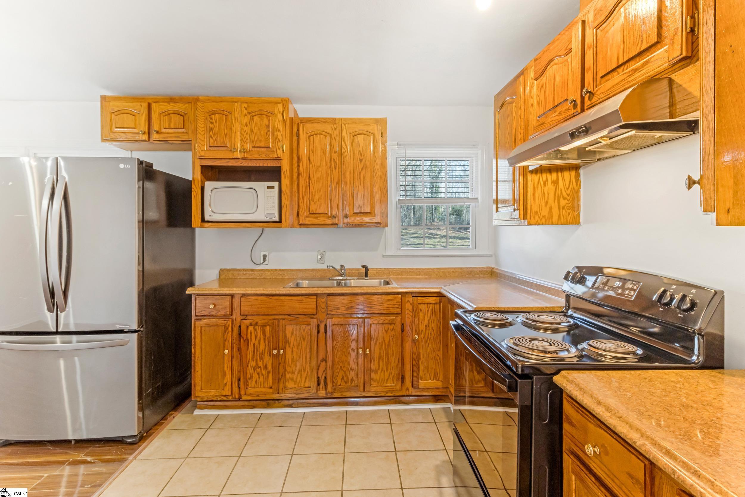 223 Whiten Road Anderson, SC 29621 - Photo 8 of 47 Gallery Image 8