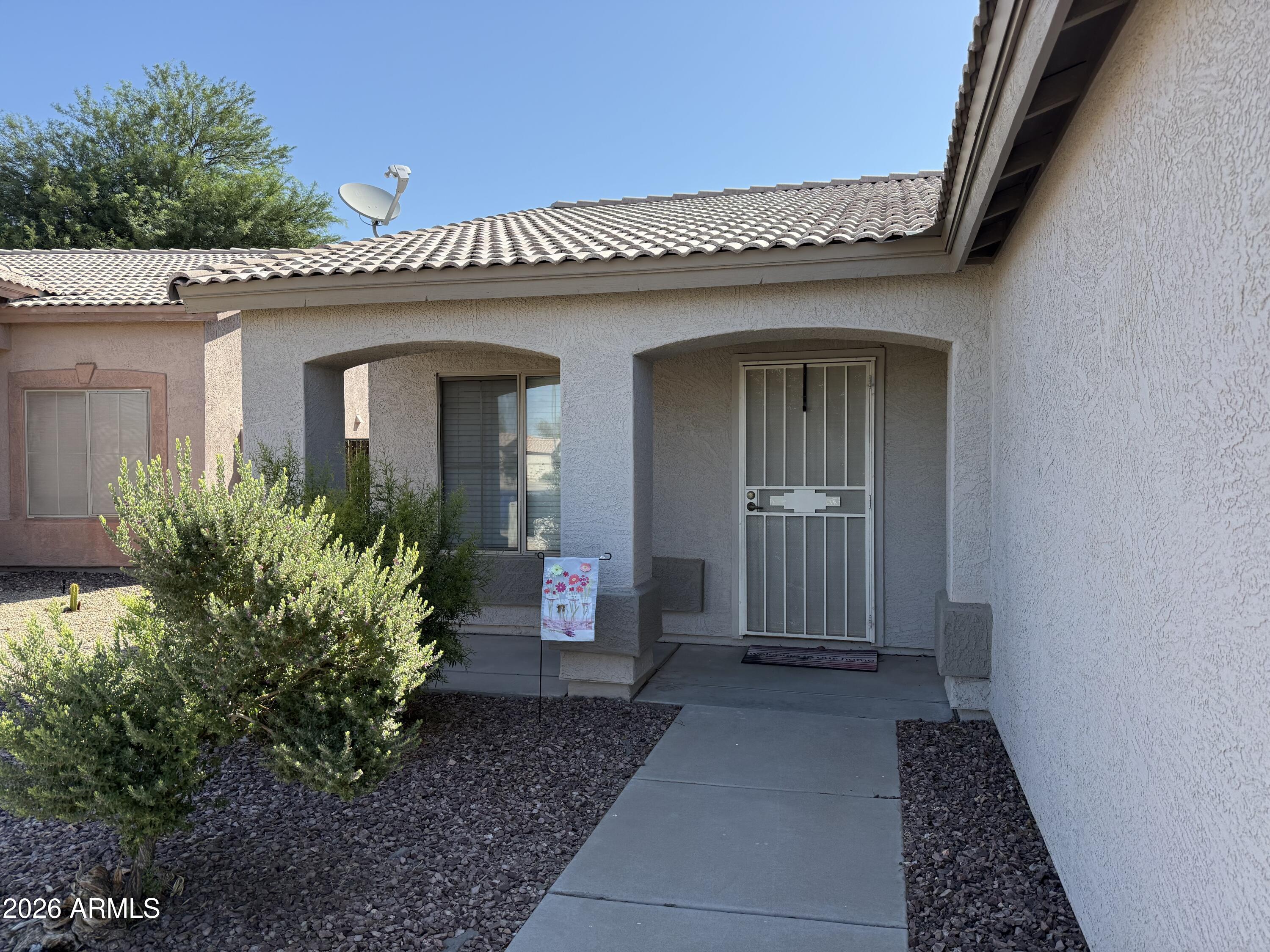 17923 North Reno Avenue Surprise, AZ 85374 - Photo 2 of 15