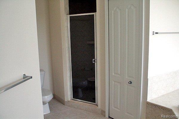 363 Mystic Valley Rochester, MI 48307 - Photo 19 of 25 Master bath photo # 3
