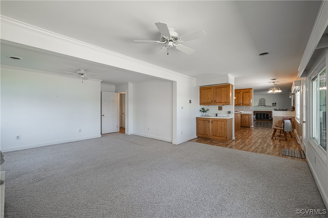 3078 North Riverside Drive Lanexa, VA 23089 - Photo 40 of 50 Greatroom with Wet Bar