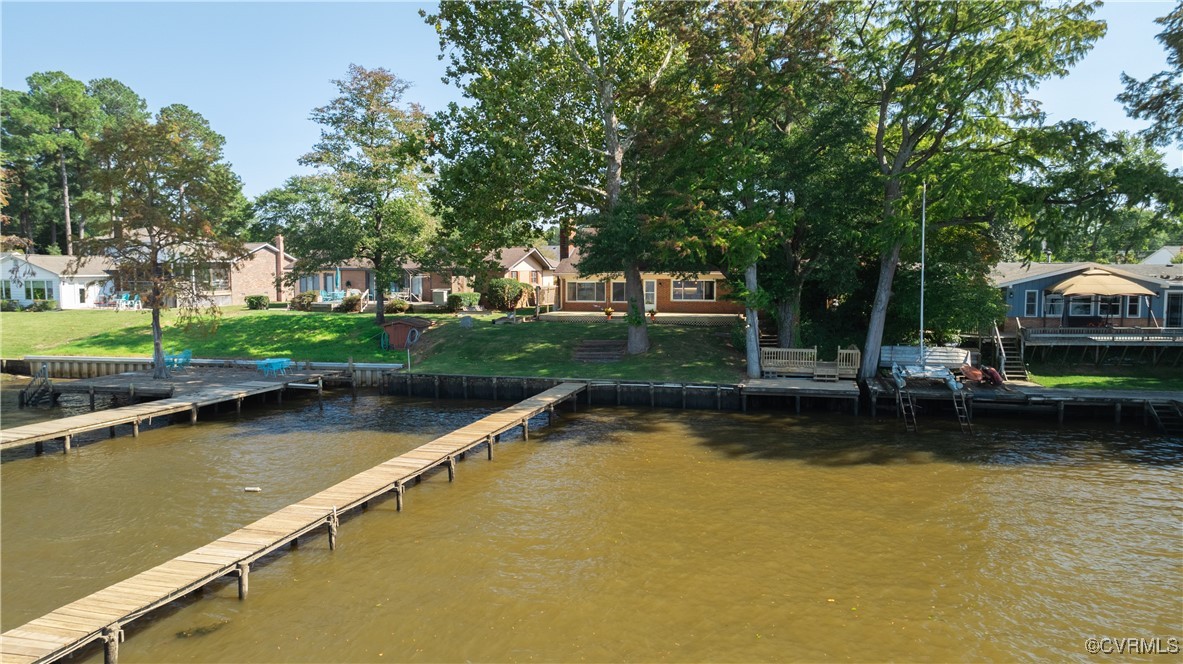 3078 North Riverside Drive Lanexa, VA 23089 - Photo 49 of 50 This could be Yours - to Gather with Family