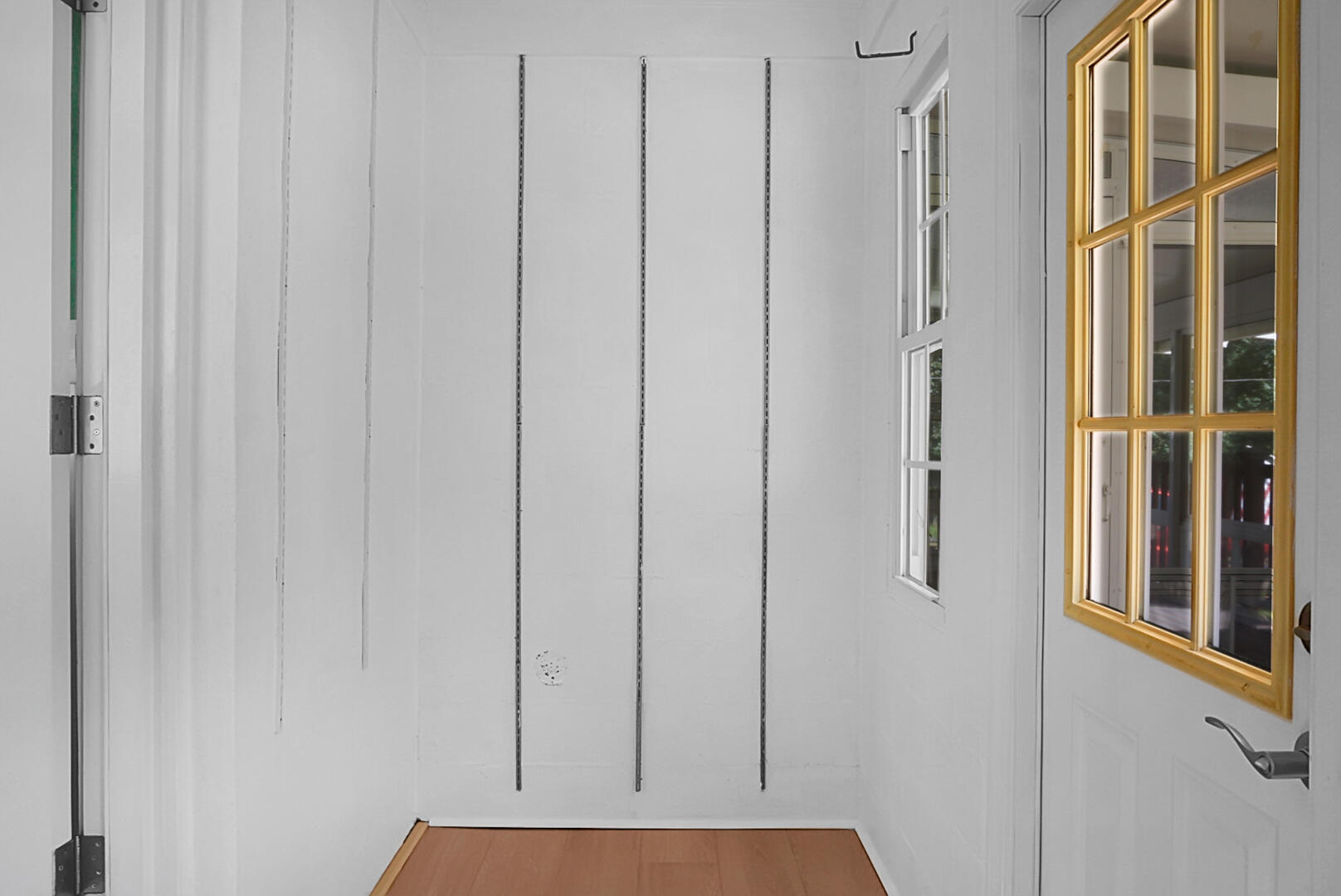 1007 Holcombe Road Hanahan, SC 29410 - Photo 22 of 35 laundry space off of kitchen