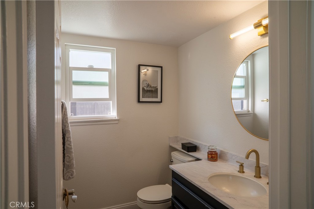 1454 Cresta Road Corona, CA 92879 - Photo 18 of 31