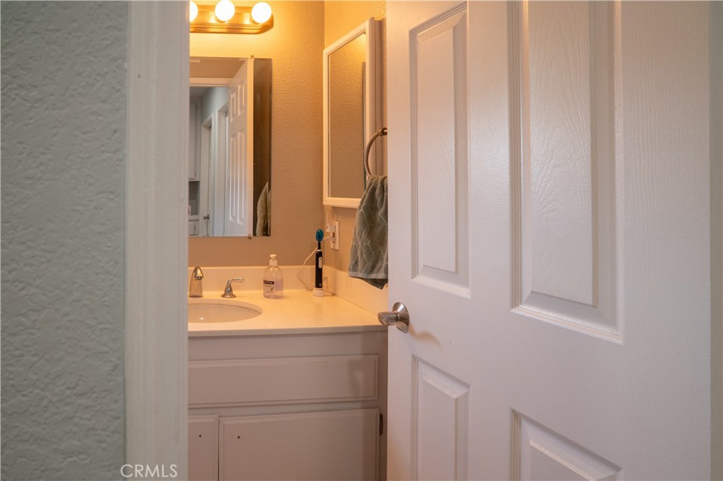 1454 Cresta Road Corona, CA 92879 - Photo 27 of 31