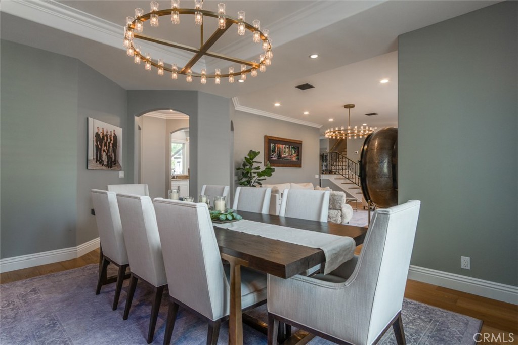 586 Valley Gate Road Simi Valley, CA 93065 - Photo 10 of 57 Dining Room
