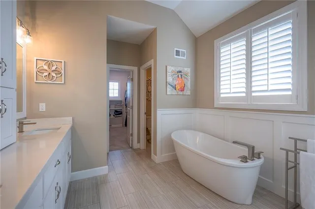 $589,900 | 25274 West 83rd Street, Lenexa, KS 66227