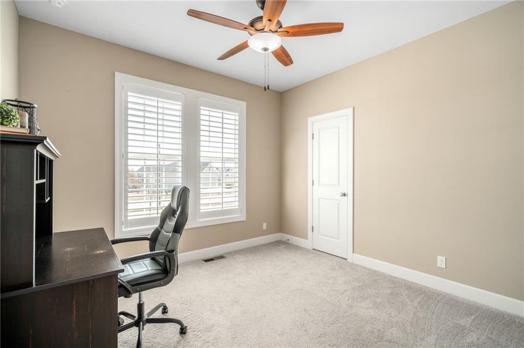 25274 West 83rd Street Lenexa, KS 66227 - Photo 23 of 37