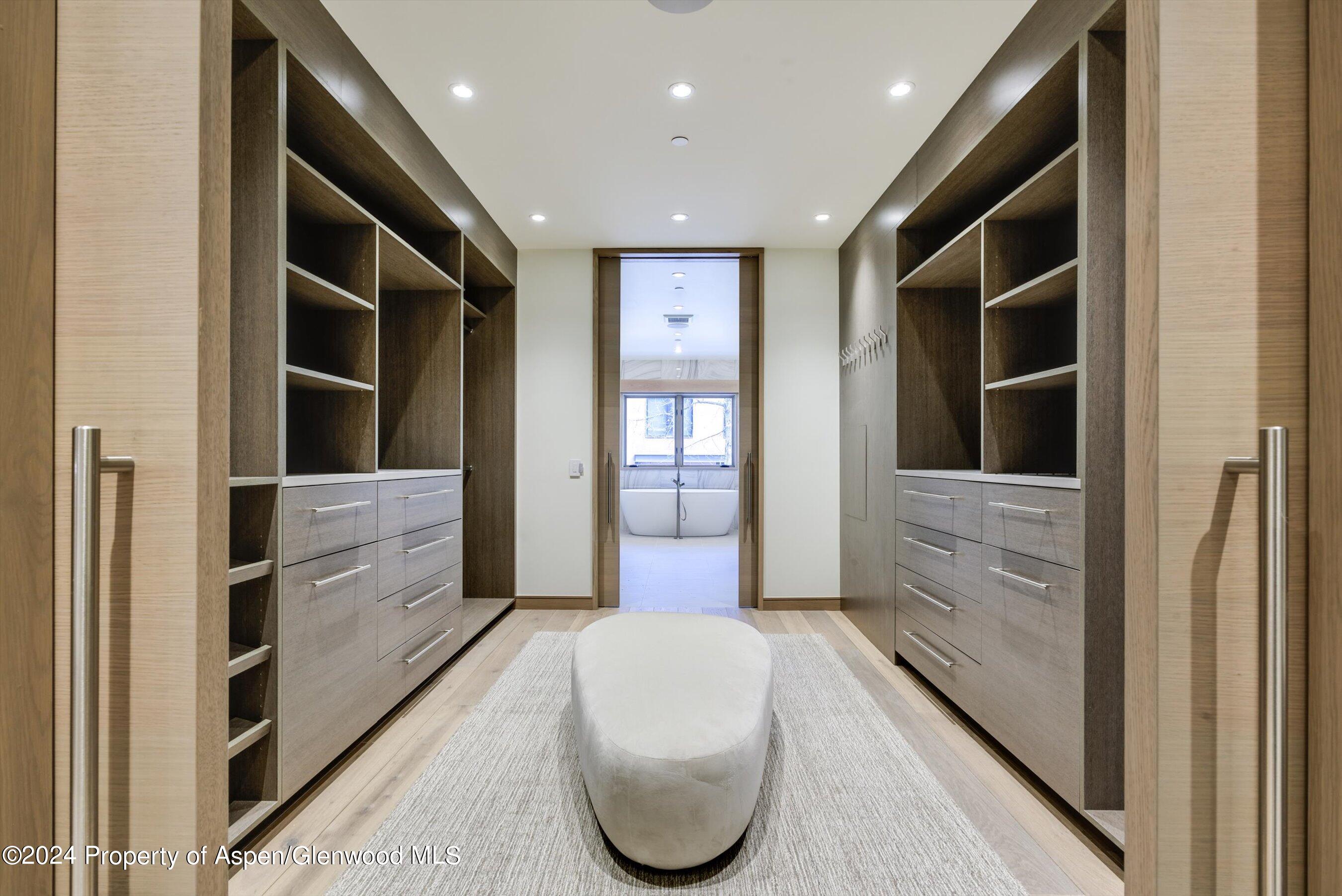 200 East Durant Avenue Aspen, CO 81611 - Photo 16 of 28 27-200eDurant_HiRes027