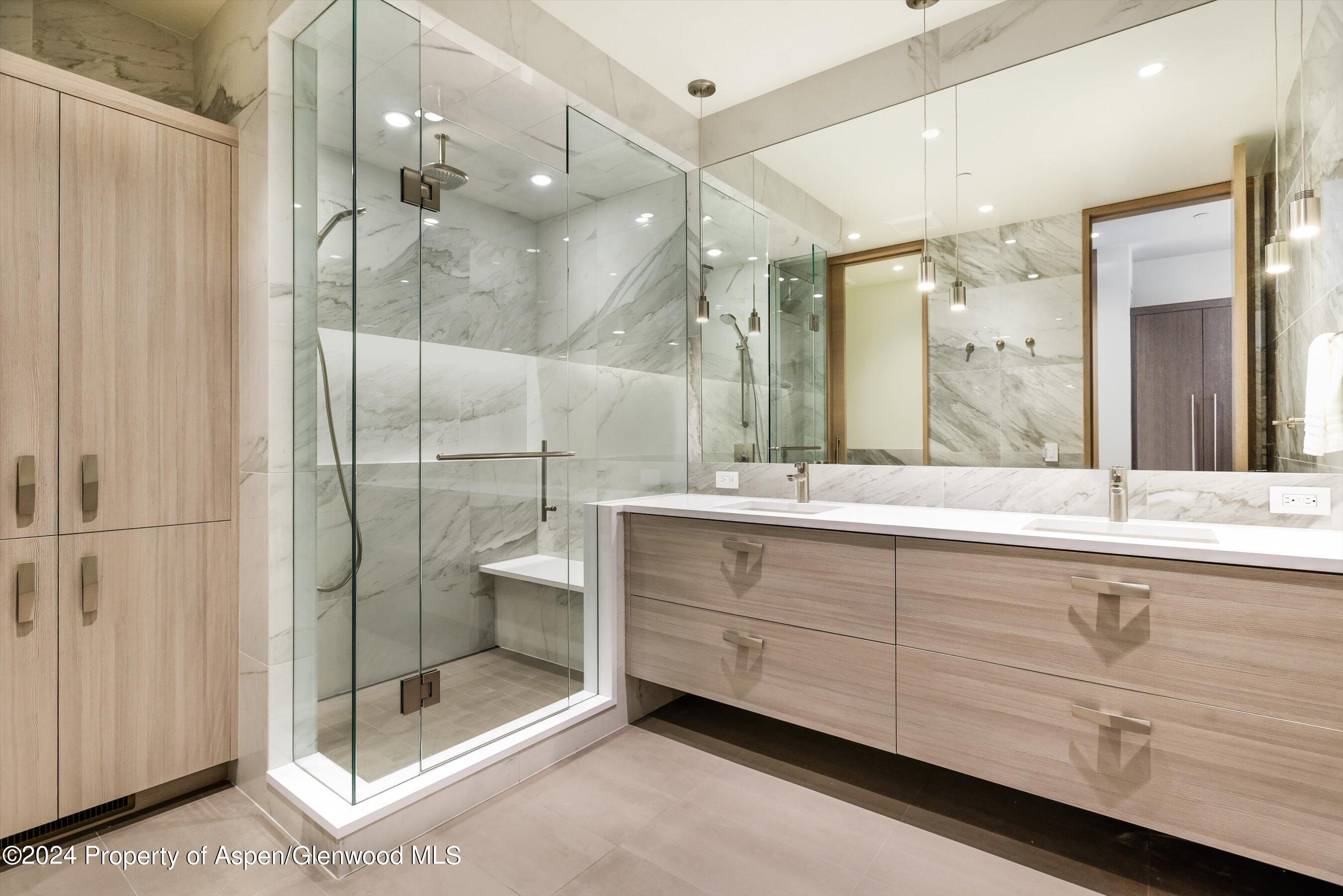 200 East Durant Avenue Aspen, CO 81611 - Photo 18 of 28 33-200eDurant_HiRes033