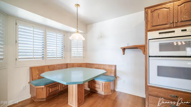 $995,000 | 8852 South Lakeshore Drive, Tempe, AZ 85284