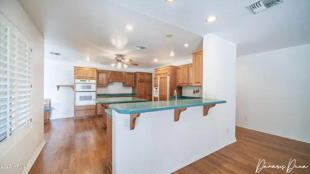 $995,000 | 8852 South Lakeshore Drive, Tempe, AZ 85284