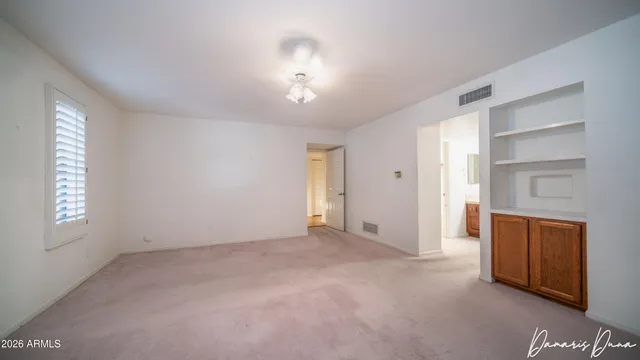 $995,000 | 8852 South Lakeshore Drive, Tempe, AZ 85284