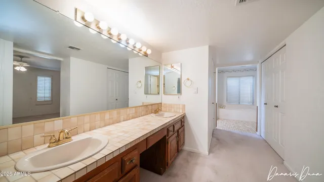 $995,000 | 8852 South Lakeshore Drive, Tempe, AZ 85284