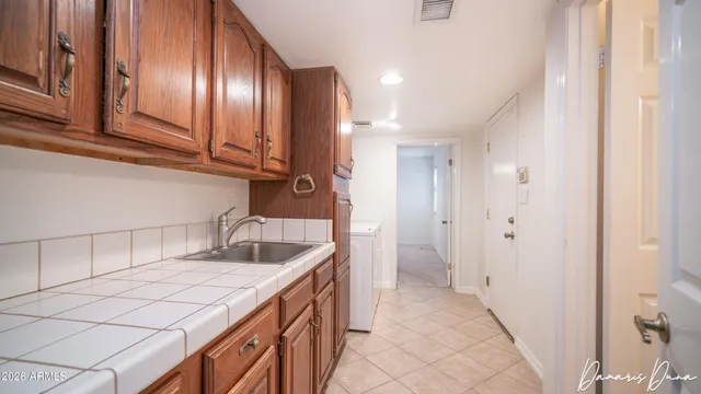 $995,000 | 8852 South Lakeshore Drive, Tempe, AZ 85284