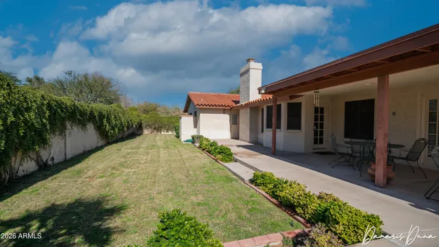 $995,000 | 8852 South Lakeshore Drive, Tempe, AZ 85284