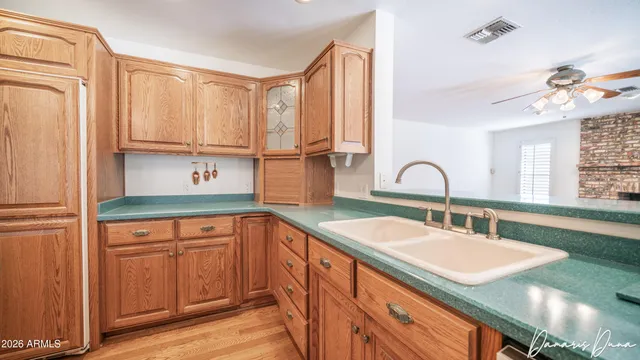 $995,000 | 8852 South Lakeshore Drive, Tempe, AZ 85284