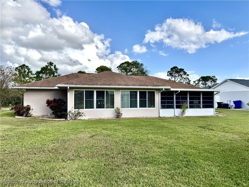 3911 Loquat Road Sebring, FL 33875 - Photo 34 of 38 Rear