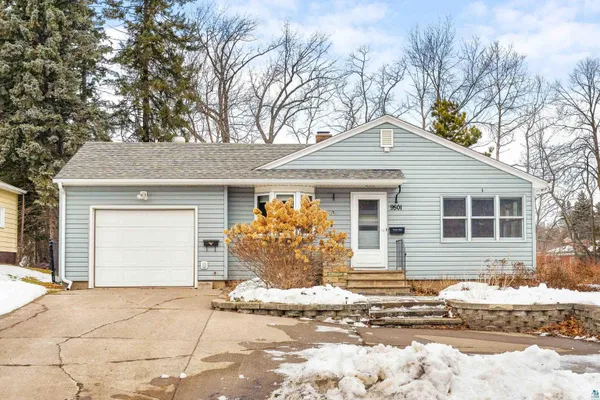 $292,500 | 9501 Seaver Avenue, Duluth, MN 55808