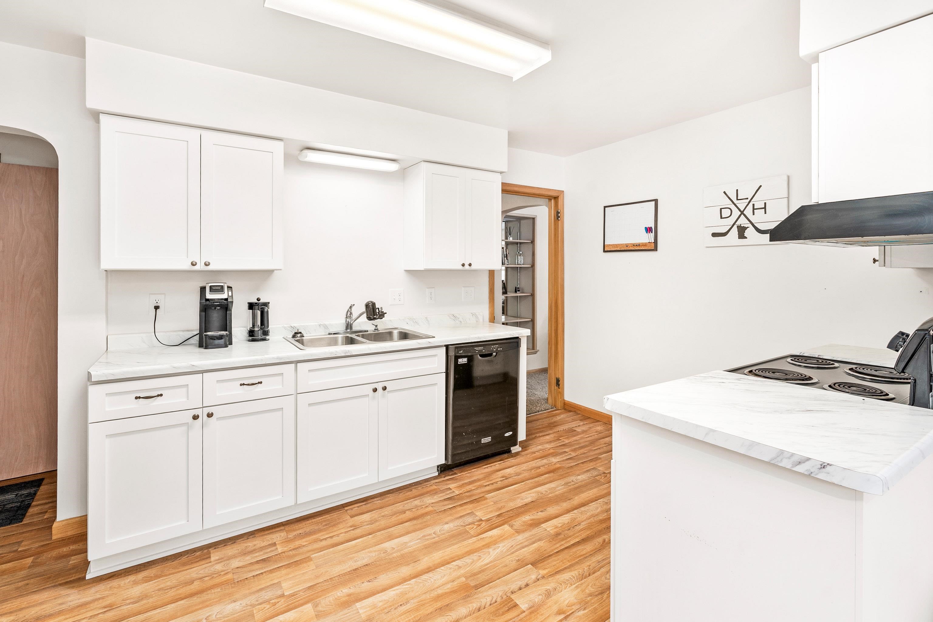 9501 Seaver Avenue Duluth, MN 55808 - Photo 14 of 42