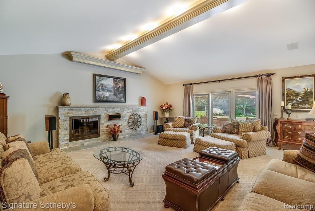 925 Stanford Circle Rochester Hills, MI 48309 - Photo 18 of 45