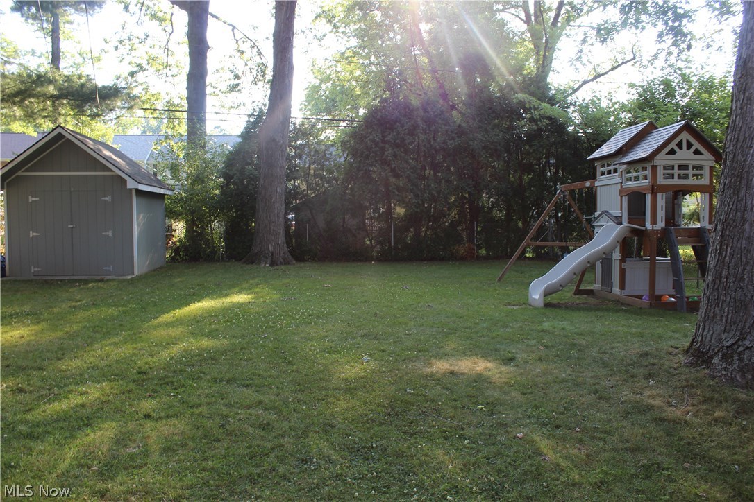 1244 Croyden Road Lyndhurst, OH 44124 - Photo 19 of 21 Gallery Image 19