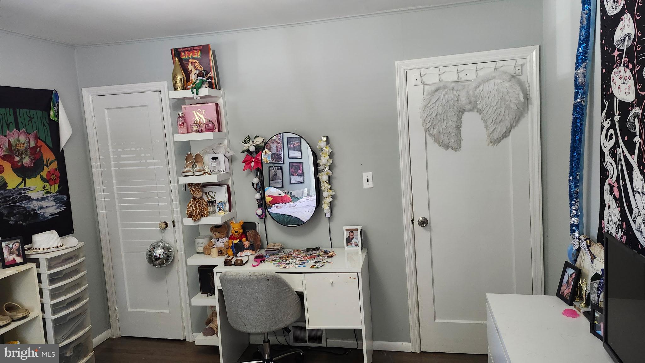24 Forman Drive Hamilton, NJ 08690 - Photo 7 of 17 Charming workspace with whimsical decor.